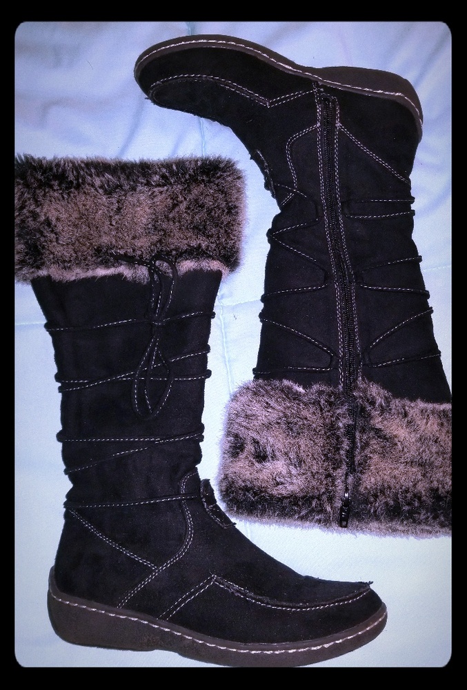 SOLD! Suede fur boots